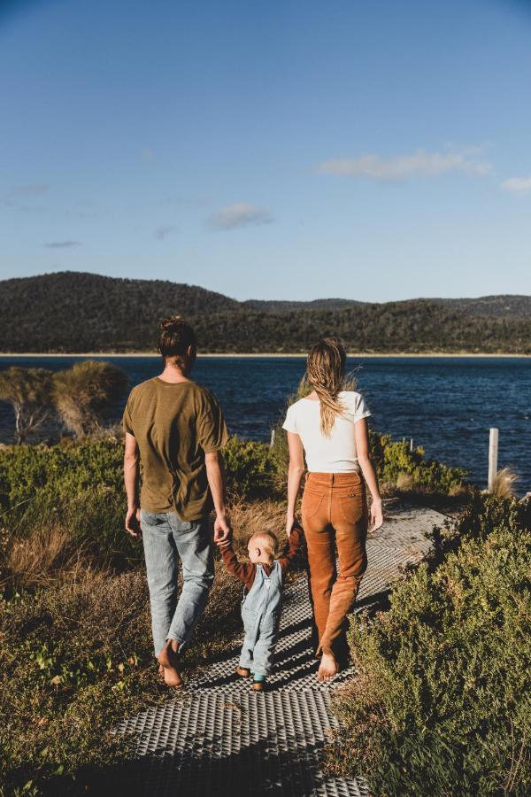 Hotel Picnic Island Coles Bay Esterno foto