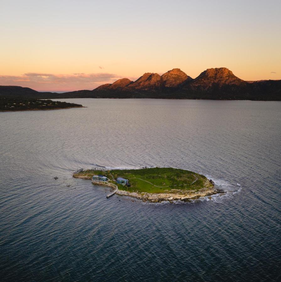 Hotel Picnic Island Coles Bay Esterno foto